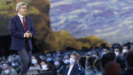 Le candidat à la présidentielle Jean-Luc Melenchon à Nantes