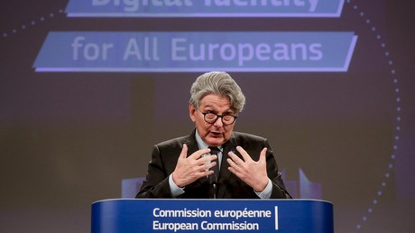 Thierry Breton, commissaire européen chargé du marché intérieur, lors d'une conférence de presse sur l'établissement d'un cadre européen pour l'identité numérique, à la Commission européenne à Bruxelles, le 3 juin 2021 (image d'illustration).