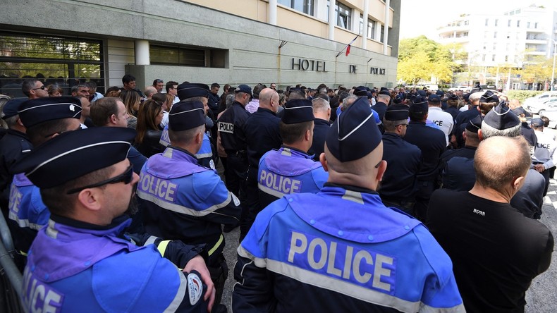 suicide police