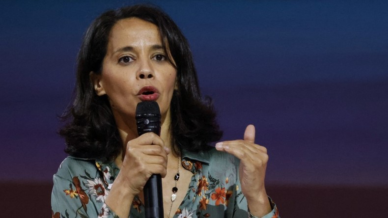 «Convoi des teubés» : une chroniqueuse de France Inter fustige le mouvement Convoi de la liberté