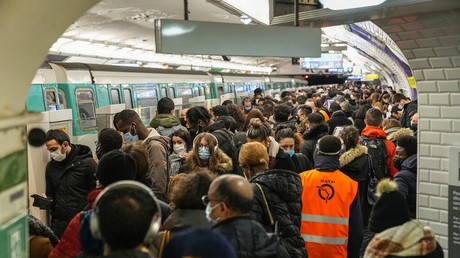 Le mouvement de grève a perturbé la circulation du métro à Paris
