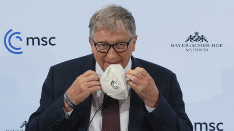 L'homme d'affaires américain Bill Gates participe à une discussion lors de la Conférence de Munich sur la sécurité, le vendredi 18 février 2022.