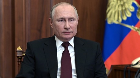 Vladimir Poutine annonce une opération militaire dans le Donbass