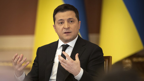 L'Ukraine n'a «pas peur» de discuter d'un statut de neutralité avec Moscou, selon Zelensky