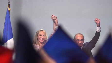 Marion Maréchal et Eric Zemmour le 6 mars 2022 à Toulon