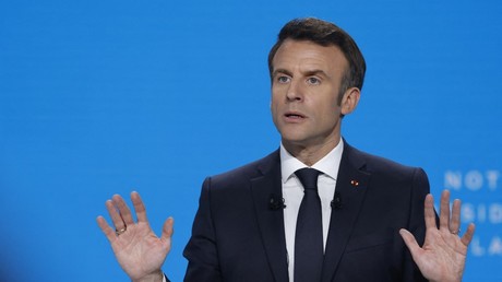 Emmanuel Macron lors de la présentation de son programme à Aubervilliers le 17 mars 2022.