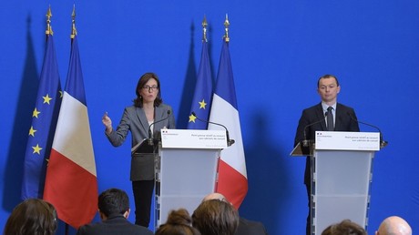 Amélie de Montchalin et Olivier Dussopt lors de la conférence de presse dédiée au recours gouvernemental aux cabinets de conseil, le 30 mars 2022.