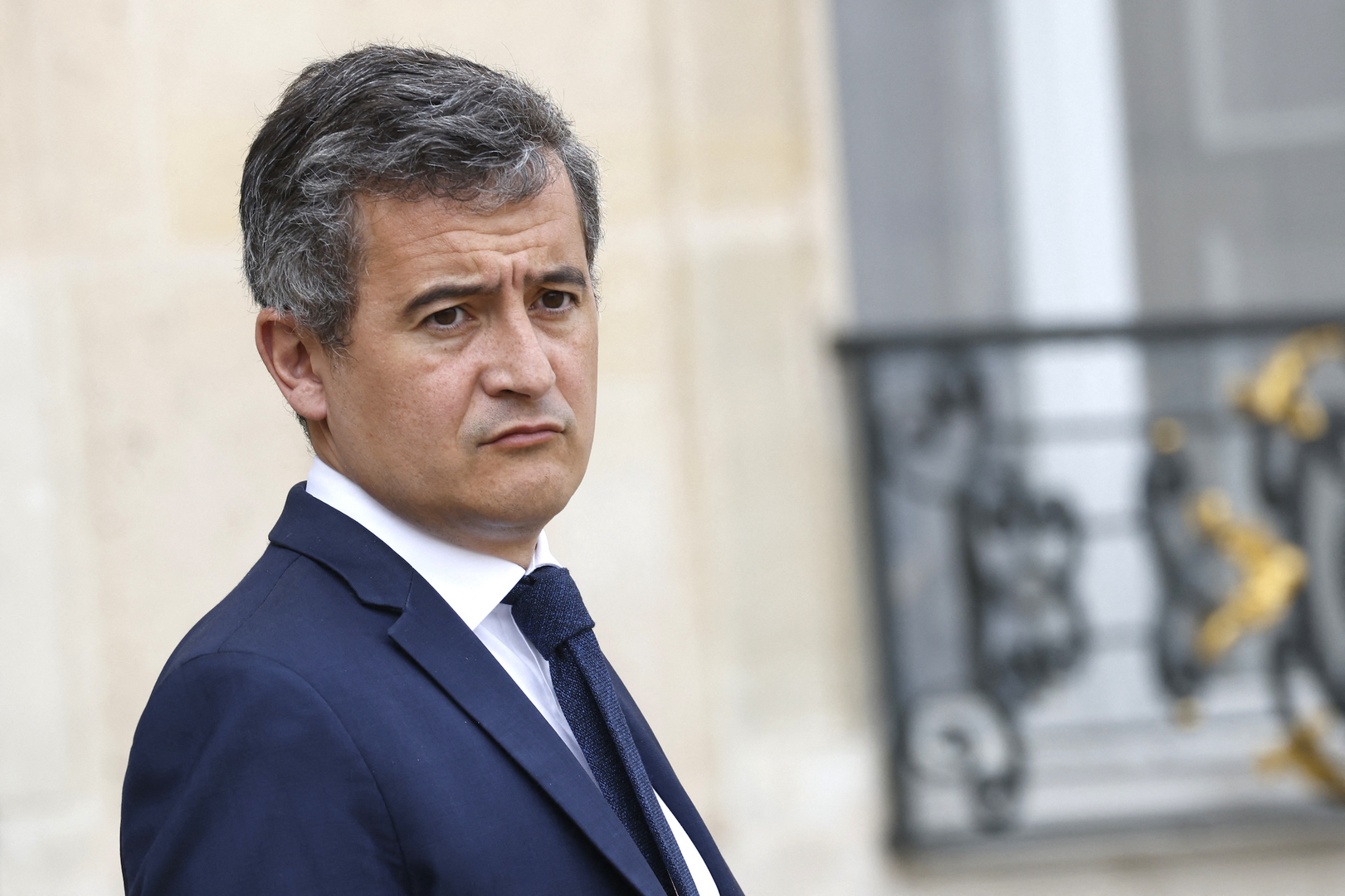 Gérald Darmanin Amène La Fiche De Retraite De Sa Mère Pour Défendre La ...