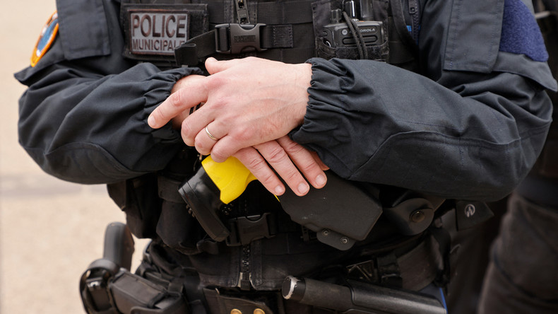 Un agent de police de la ville de Juvisy-sur-Orge, le 29 avril 2021