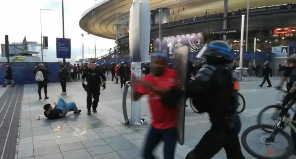 Scènes de chaos autour du Stade de France en marge de la finale de la Champions League de football