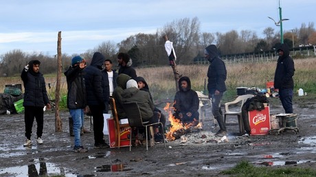 Calais : une militante pro-migrants condamnée pour outrage et rébellion pendant une évacuation