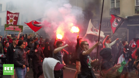 Paris : manifestation antifa à l'occasion du neuvième anniversaire de la mort de Clément Méric