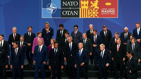 Photo de famille au sommet de l'OTAN de Madrid.