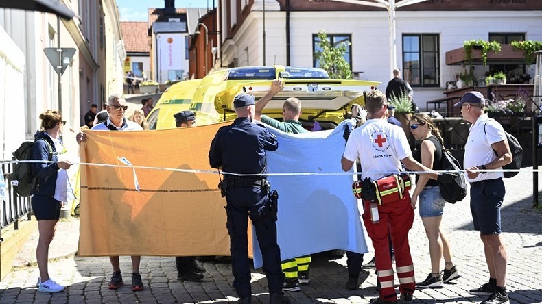 Suède : une femme tuée dans une attaque au couteau pendant un rassemblement politique