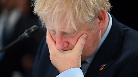 Royaume-Uni : Johnson démissionne du parti conservateur et prépare son départ du gouvernement