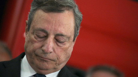 Draghi remet sa démission, le président de la République italienne la refuse