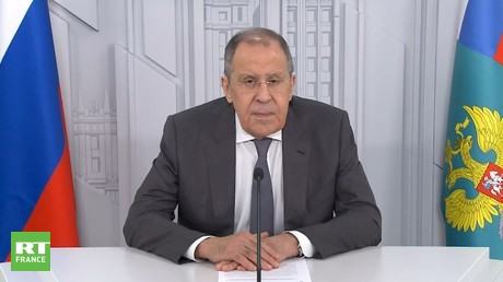 Lavrov dénonce «les tentatives de Kiev» pour saboter l’accord céréalier