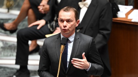 Le ministre français du Travail Olivier Dussopt lors d'une séance de questions au gouvernement à l'Assemblée nationale à Paris le 12 juillet 2022 (image d'illustration).
