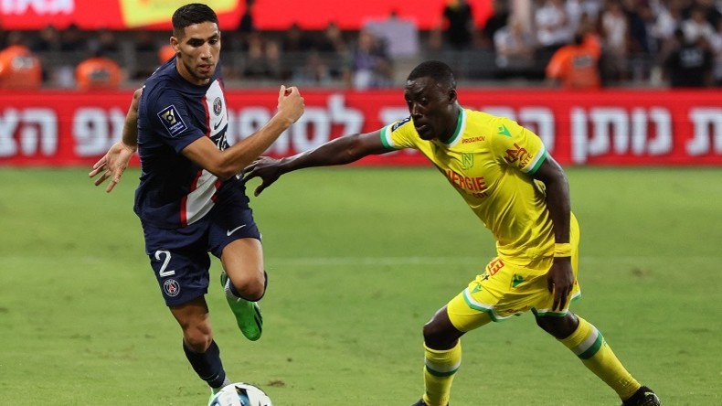 Le joueur du PSG Hakimi sifflé pendant un match en Israël pour son soutien à la Palestine