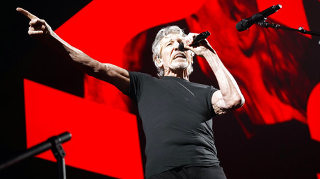 «Criminel de guerre» : le chanteur Roger Waters assure que Biden «alimente le feu» en Ukraine