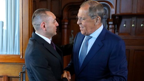 Sergueï Lavrov estime que la «vilenie» des Occidentaux ne nuira pas aux relations russo-serbes