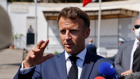 Emmanuel Macron, le 26 août 2022 à Alger.