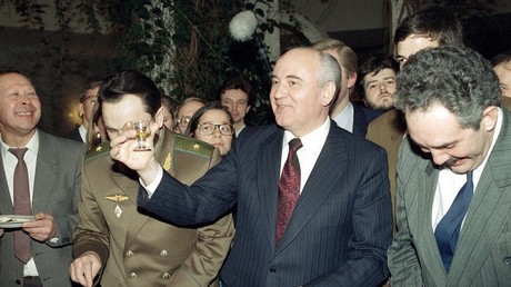«Leader rare», «champion de la paix» : pluie d'hommages après le décès de Mikhaïl Gorbatchev