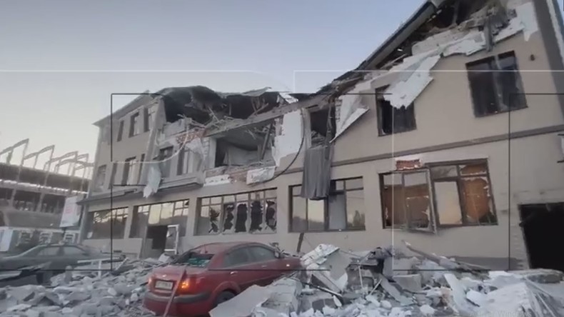 A Kherson, l'hôtel dans lequel se trouvait le correspondant de RT Murad Gazdiev a été endommagé par une frappe ukrainienne.