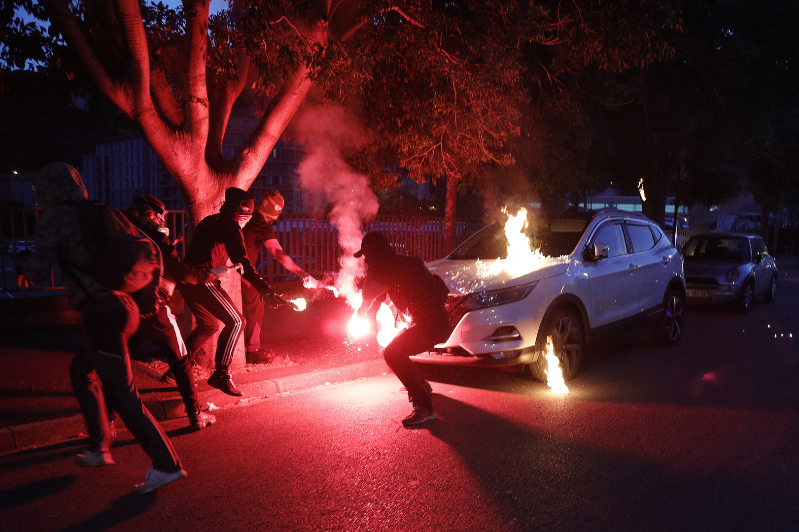 Corse Une Manifestation Commémorant Yvan Colonna émaillée De Violences Contre La Police — Rt