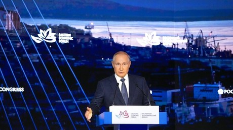 «Sur la voie d'un monde multipolaire» : le Forum économique oriental s'ouvre à Vladivostok