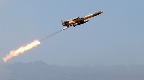 Le lancement d'un véhicule aérien militaire sans pilote (UAV ou drone) le 25 août 2022 lors d'un exercice de drone de deux jours dans un lieu non divulgué en Iran (image d'illustration).