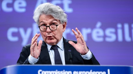 «Dans des circonstances extrêmes», Bruxelles veut obliger les entreprises à fournir l'UE en priorité
