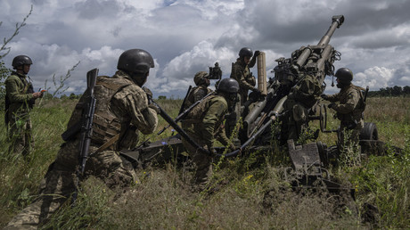 Des militaires ukrainiens emploient un obusier M777 fourni par les Etats-Unis dans la région de Kharkov, en Ukraine, le 14 juillet 2022 (image d'illustration).