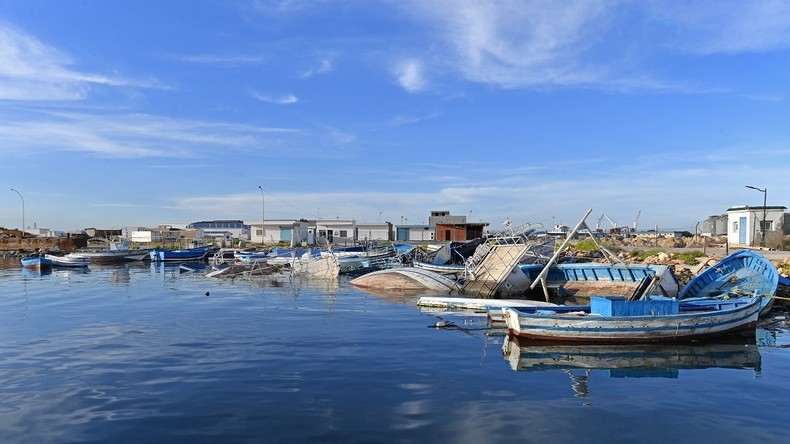 Tunisie : des milliers de personnes battent le pavé après la disparition de migrants en mer
