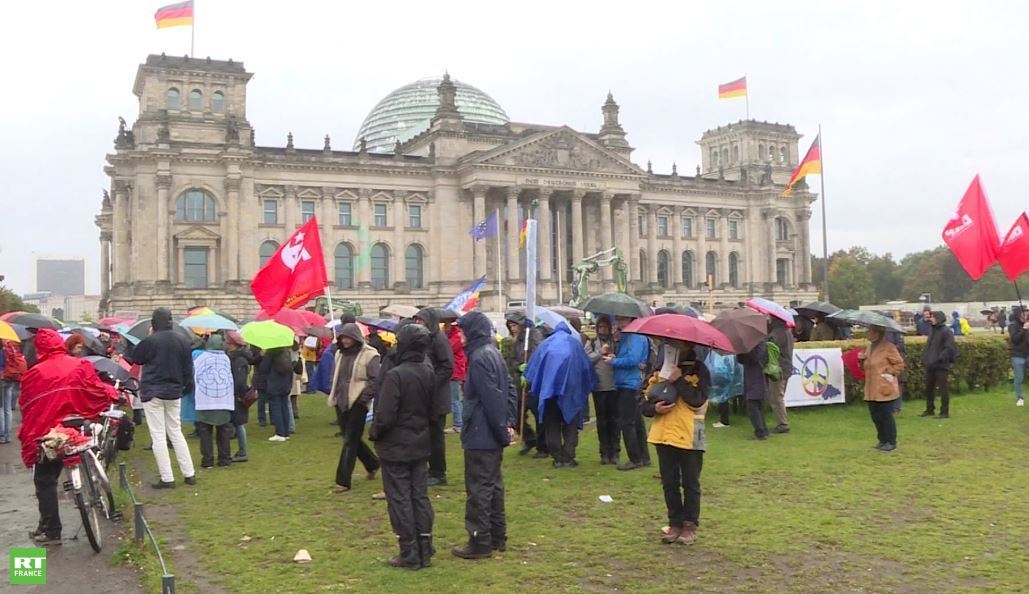 Des centaines de personnes manifestent à Berlin pour demander la paix ...