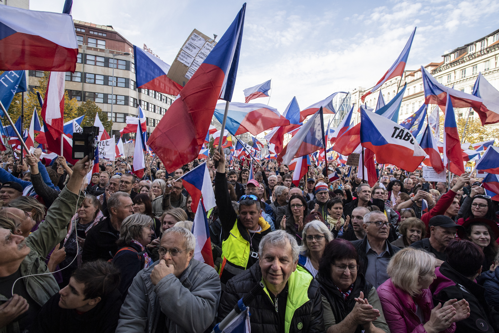 Чехия против. Протесты в Чехии. Чехия против России. Чехия Украина. Чехия против Украины.