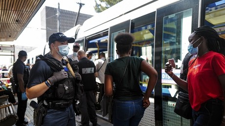 Le port du masque, bientôt de nouveau obligatoire dans certains lieux publics ?