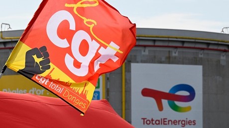 Pénurie de carburants : la grève continue sur deux sites de TotalEnergies