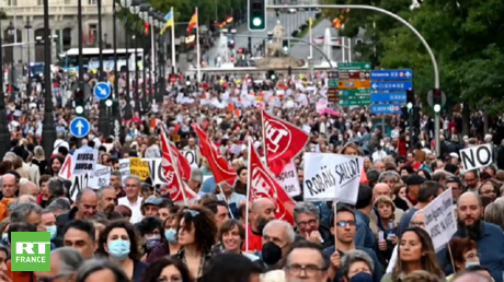 Madrid : une protestation massive pour réclamer davantage de moyens pour la santé publique (VIDEO)