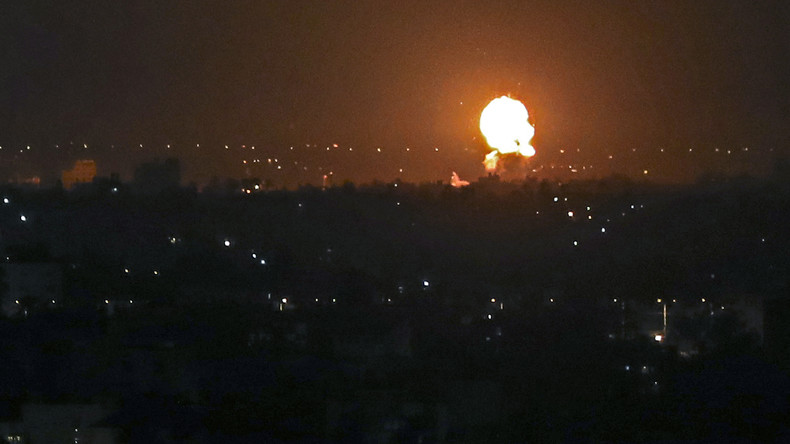 STR / AFP