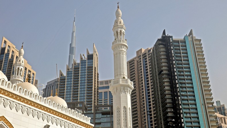Une tour de Dubaï ravagée par un impressionnant incendie (IMAGES)