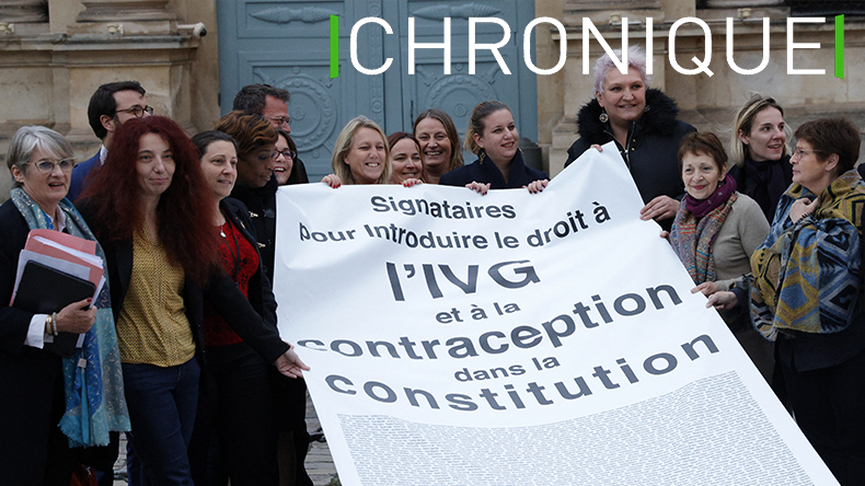 Inscription du droit à l'IVG dans la Constitution : une manière d'esquiver les vrais débats ?