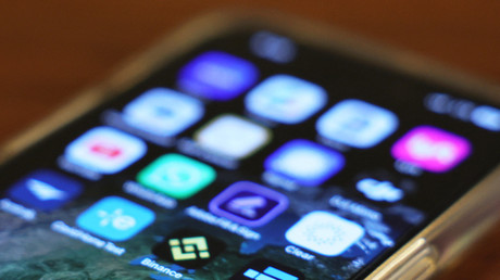 L'écran d'un smartphone faisant apparaître plusieurs applications dont celle de FTX (image d'illustration).