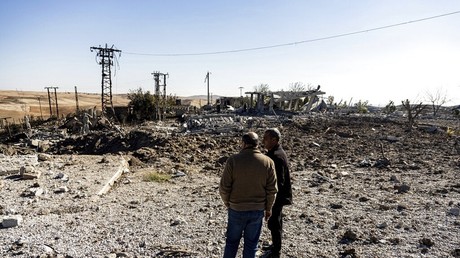 Un site endommagé par les frappes turques dans la province d'Hassaké, en Syrie, le 20 novembre 2022.