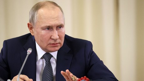 Poutine déplore que le rattachement des territoires du Donbass n'ait pas eu lieu plus tôt
