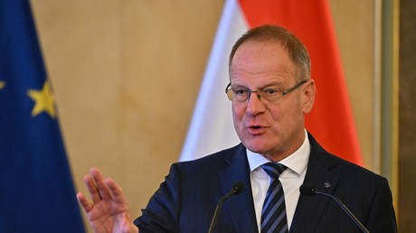 La Hongrie oppose son veto à une aide de 18 milliards d’euros à l’Ukraine