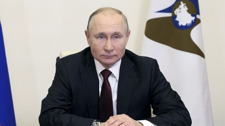 Kirghizstan : Vladimir Poutine participe à une réunion du Conseil économique suprême eurasiatique