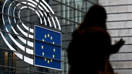 Corruption : une vice-présidente du Parlement européen interpellée en Belgique