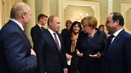 Les aveux de Hollande et Merkel sur Minsk sont une preuve de «trahison», pour un parlementaire russe