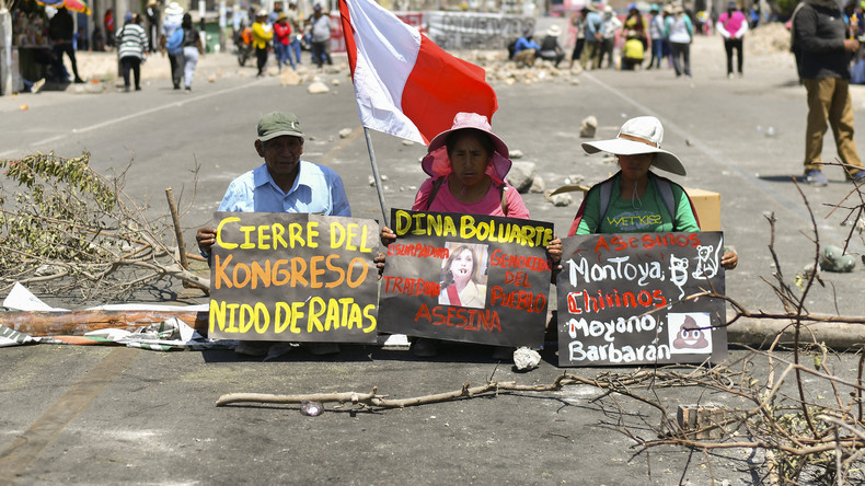 Pérou : enquête ouverte contre la présidente Dina Boluarte et couvre-feu dans le sud